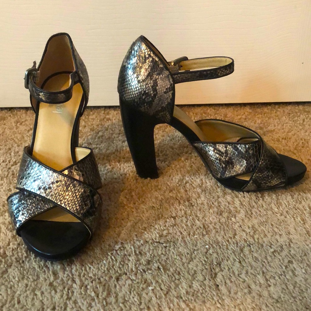 Metallic snake block heels. Size 7, 4in heel